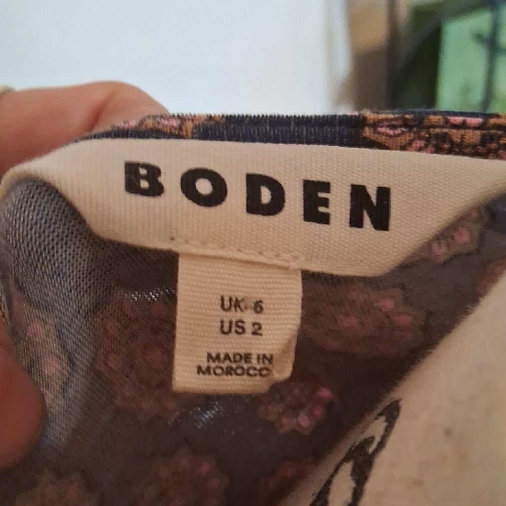 Boden Floral V-Neck Floral Printed Long Sleeve Top US Size 2 - Picture 7 of 7